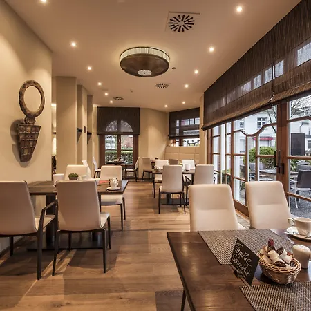 Fletcher Hotel-restaurant Sundern-sorpesee Hotell 4*