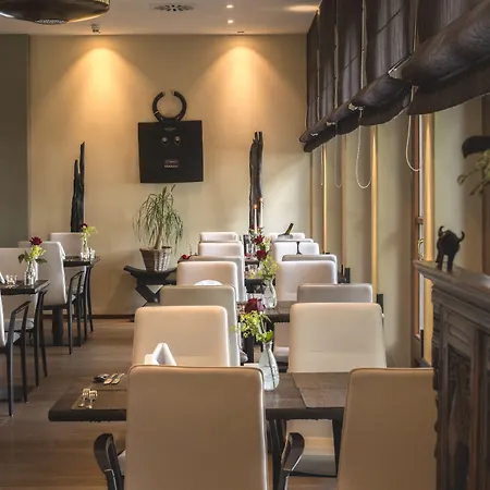 מלון Fletcher Hotel-Restaurant Sundern-Sorpesee 4*