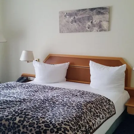 Sunderland 4*